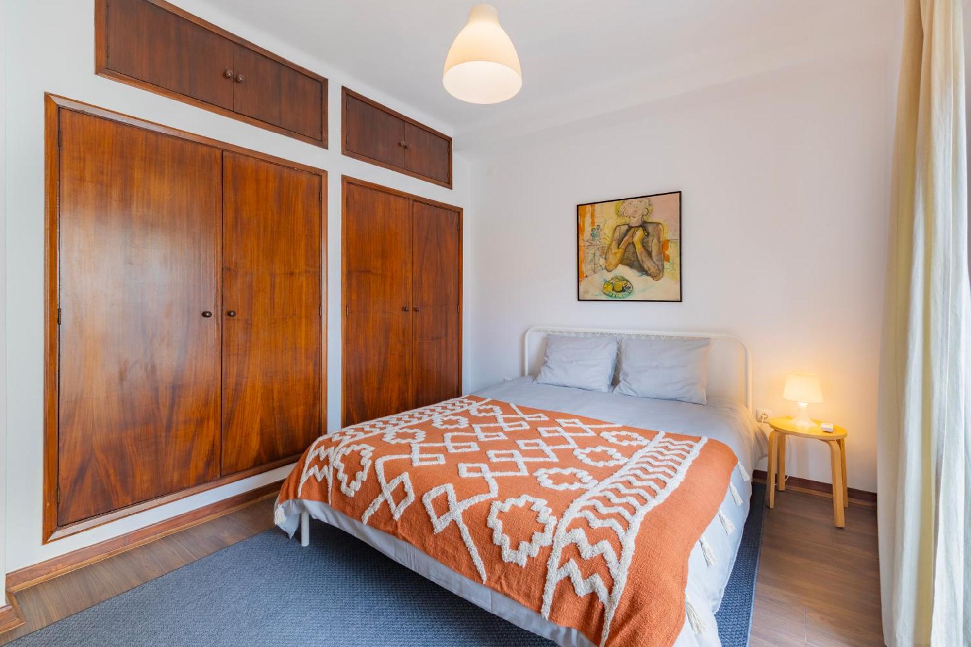 Cosy Remodeled Apartment In The City Center Fundao Exterior photo